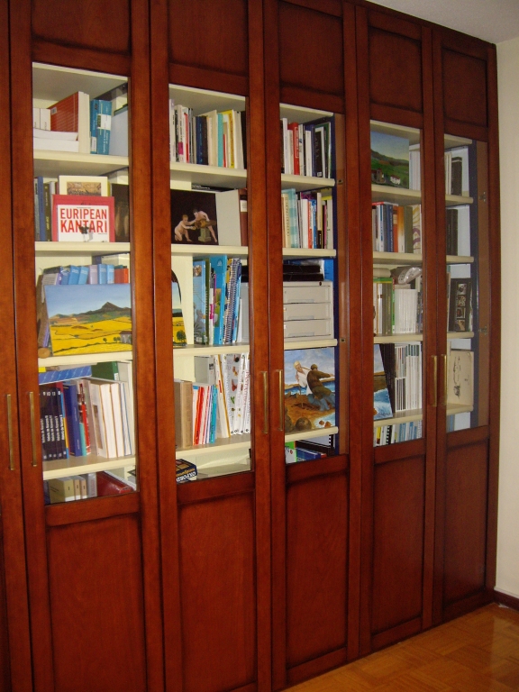 VITRINA CEREZO PATINADO2