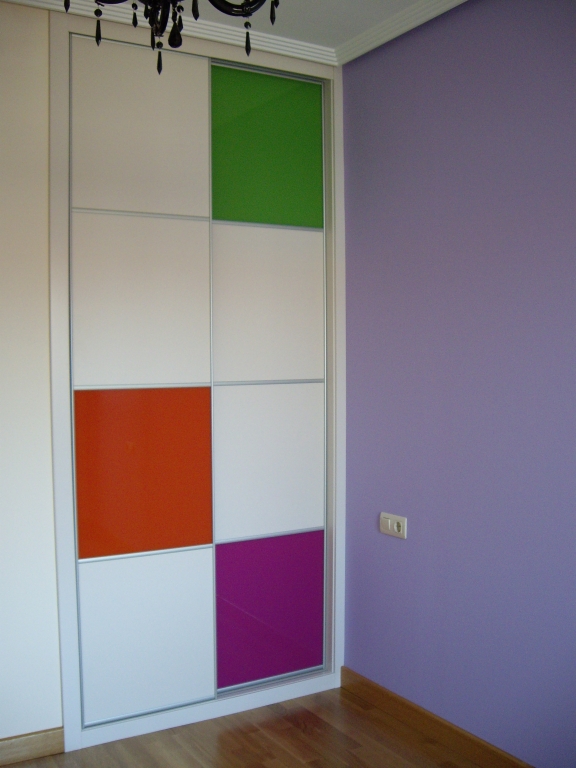 MELAMINA CON CRISTAL